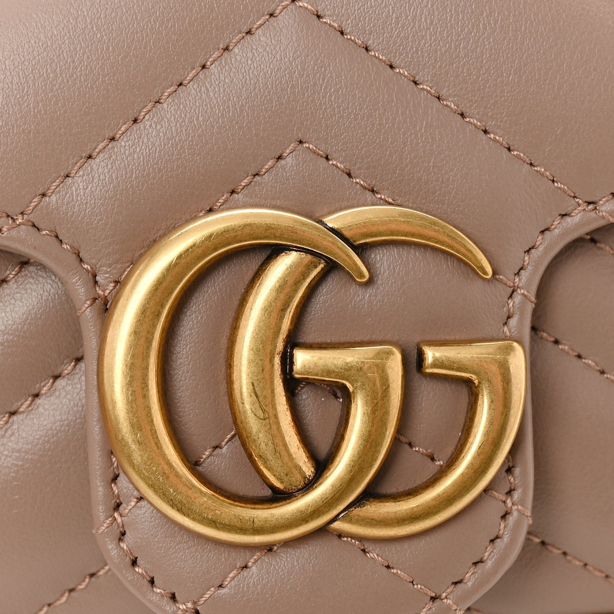 Calfskin Matelasse Super Mini GG Marmont Shoulder Bag Porcelain Rose