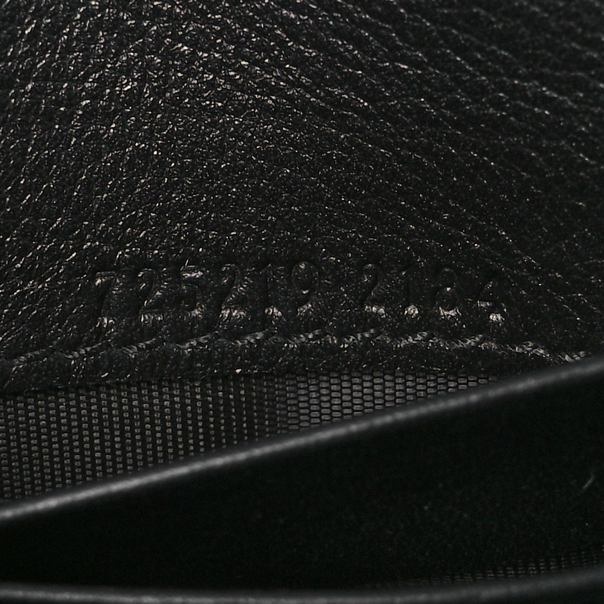 Roxy Calfskin Medium Blondie Chain Wallet Black